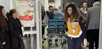 Oy kabininde kalp krizi geçirdi