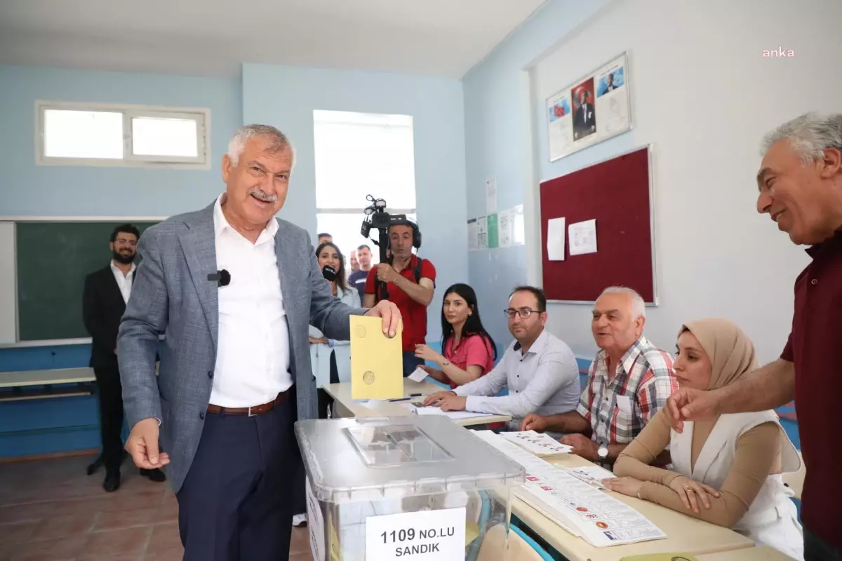 Adana Büyükşehir Belediye Başkanı Zeydan Karalar Oyunu Kullandı