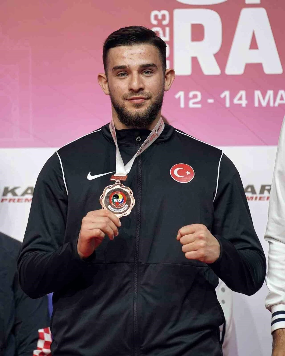 Sakarya Büyükşehir Belediyesi Karate Sporcusu Fasta\'da Üçüncülük Elde Etti