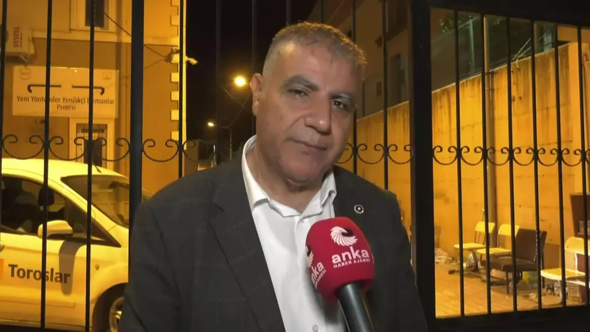 Mehmet Güzelmansur: "Hatay\'da Şu An İtibarıyla Sandıkların Yüzde 80\'i Açıldı. Cumhurbaşkanı Adayımız Kemal Kılıçdaroğlu, Hatay\'da Açık Ara Önde"