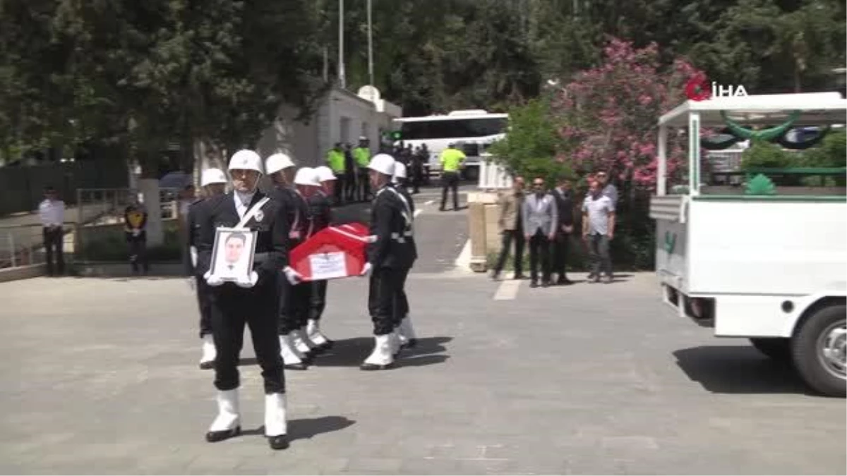 Şanlıurfada vefat eden polis memuru törenle memleketine uğurlandı