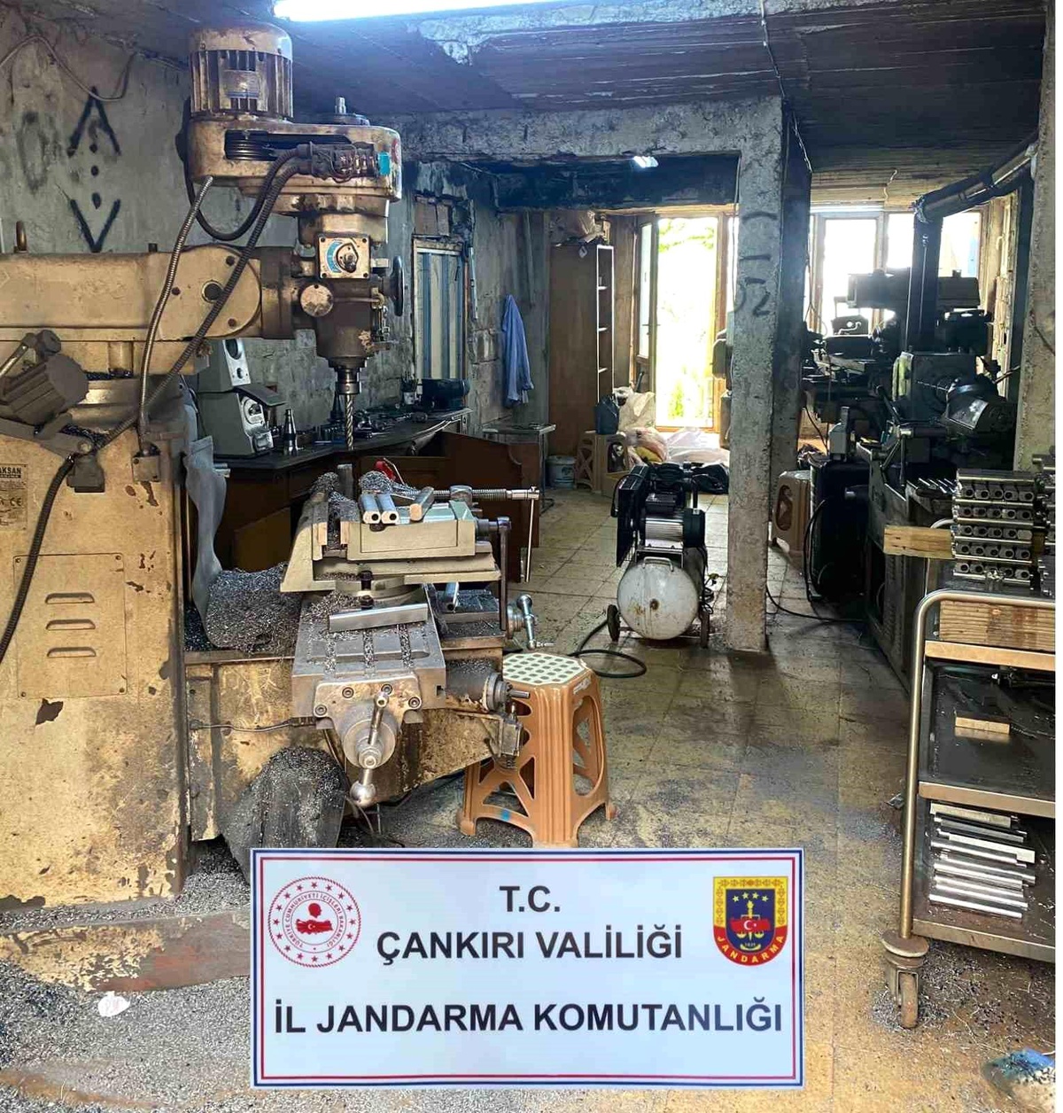 Çankırı Jandarması Rize\'de Silah Üreticilerini Yakaladı