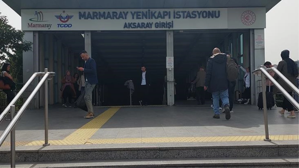 Yenikapı Marmaray İstasyonu\'nda trenin önüne atlayan bir vatandaş yaşamını yitirdi