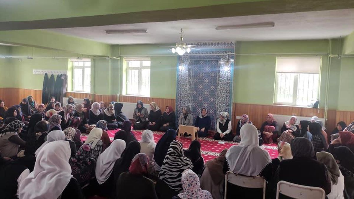 Afyonkarahisar\'da "En Güvenli Sığınağımız Aile" programı düzenlendi