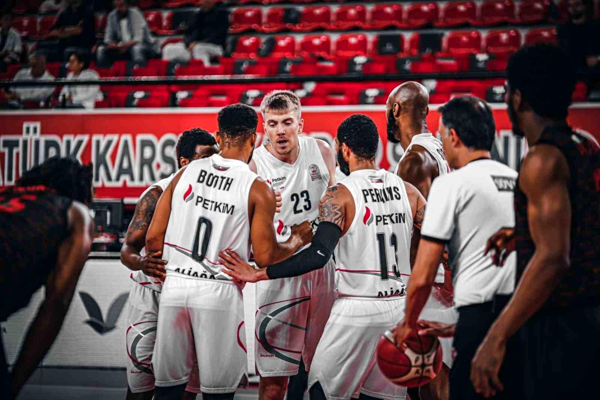 Aliağa Petkimspor, Fenerbahçe ve Türk Telekom ile karşı karşıya
