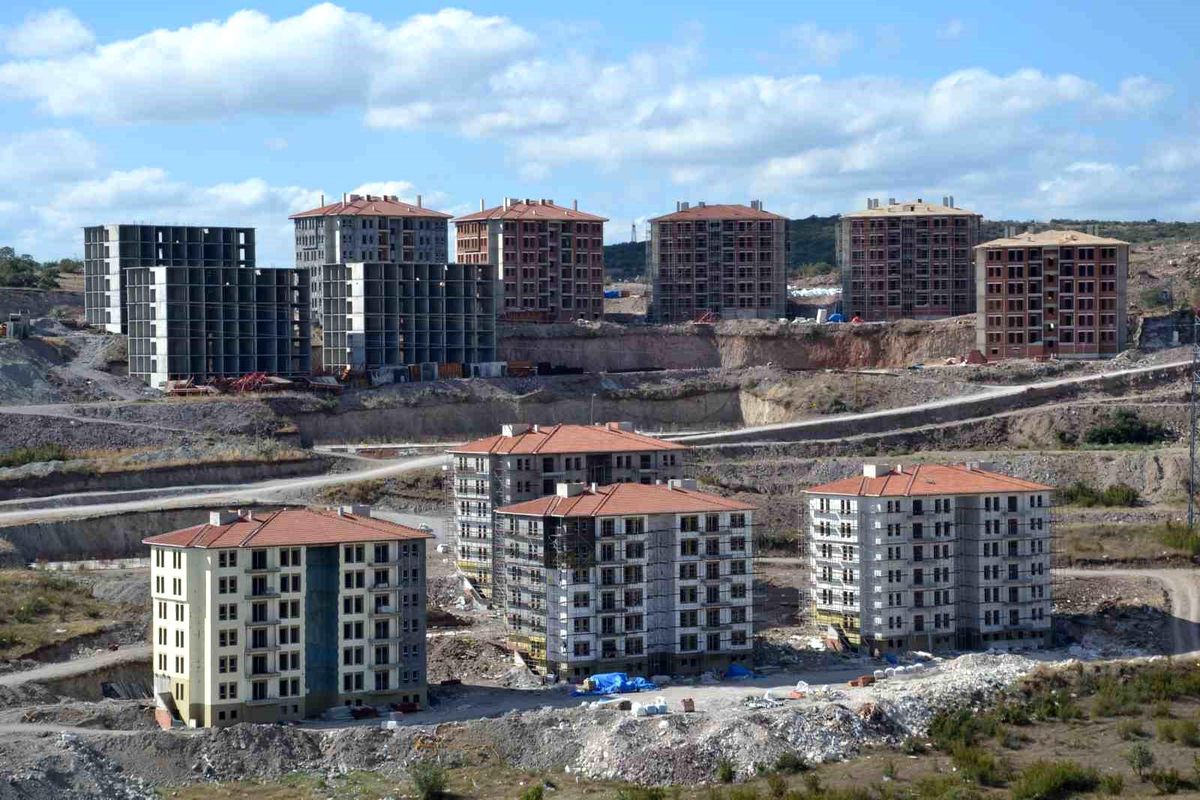 Balıkesir\'de Nisan Ayında 1.966 Konut Satıldı