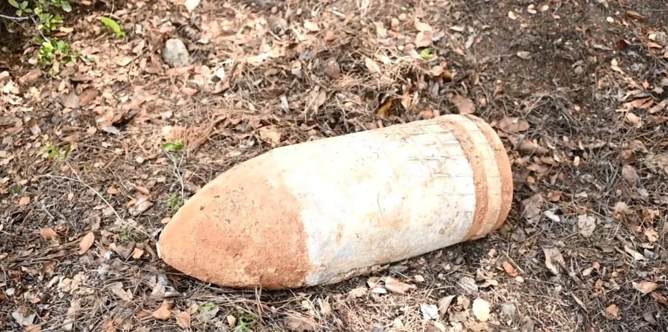 Çanakkale\'de Tarihi Gelibolu Yarımadasında Top Mermisi Bulundu