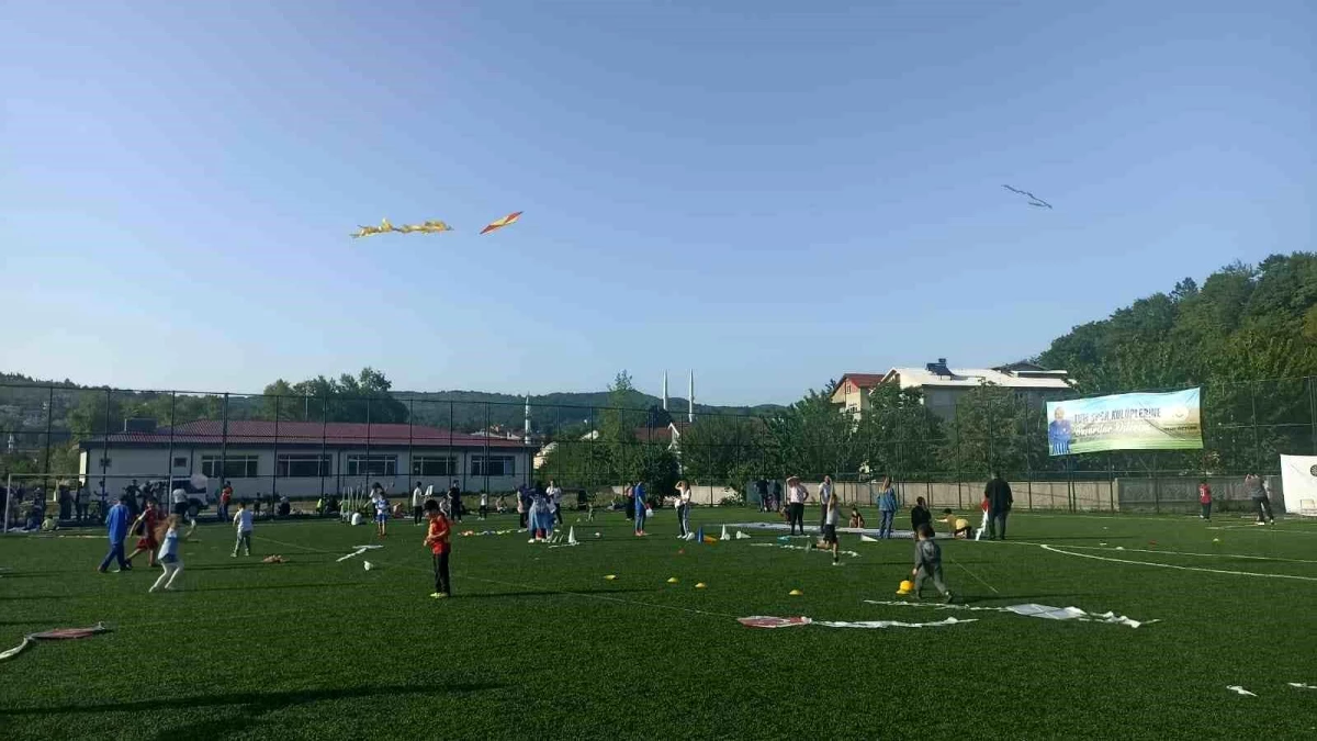 Zonguldak\'ta 17. Uçurtma Şenliği Yoğun Katılımla Gerçekleşti