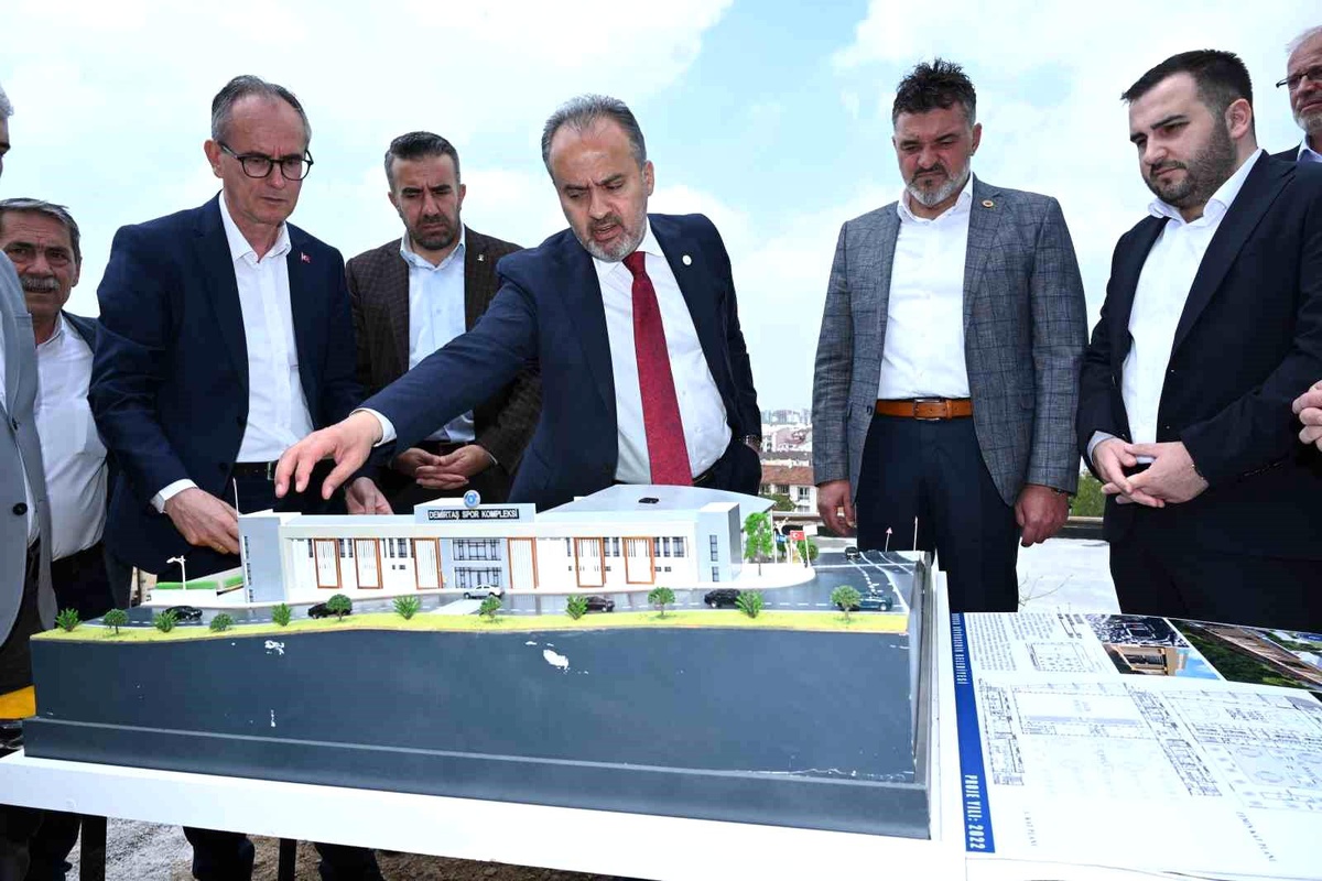 Bursa Büyükşehir Belediyesi, Demirtaş\'a Modern Spor Kompleksi Kazandırıyor