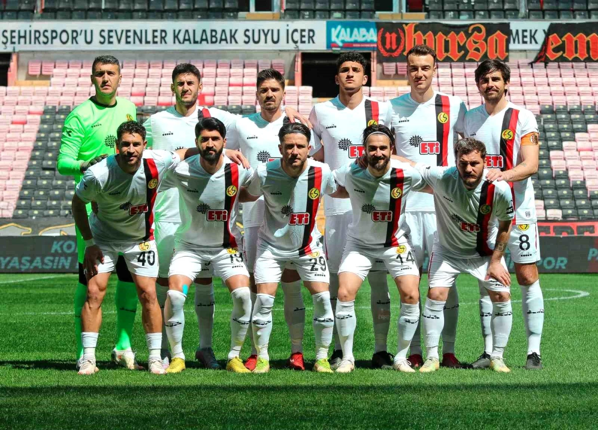 Eskişehirspor TFF 3. Ligde Elazığspor\'a mağlup olarak Bölgesel Amatör Lige düştü