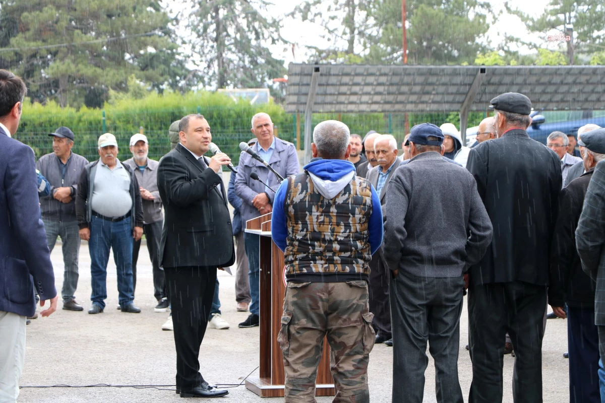 Elmadağ Belediyesi, Karacahasan Mahallesi\'nde Doğal Gaz Çalışmasına Başladı