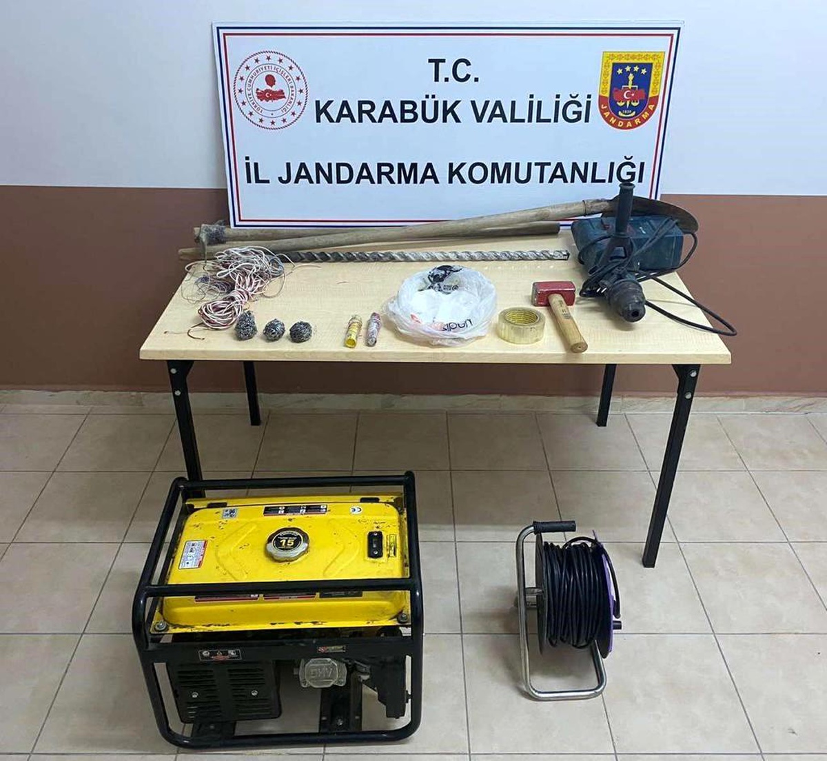 Karabük\'te Kaçak Kazı Yapmak Üzere Hazırlanan 5 Şüpheli Gözaltına Alındı