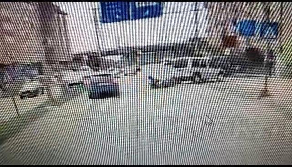 Zonguldak\'ta Otomobil ve Motosiklet Çarpıştı: 1 Yaralı