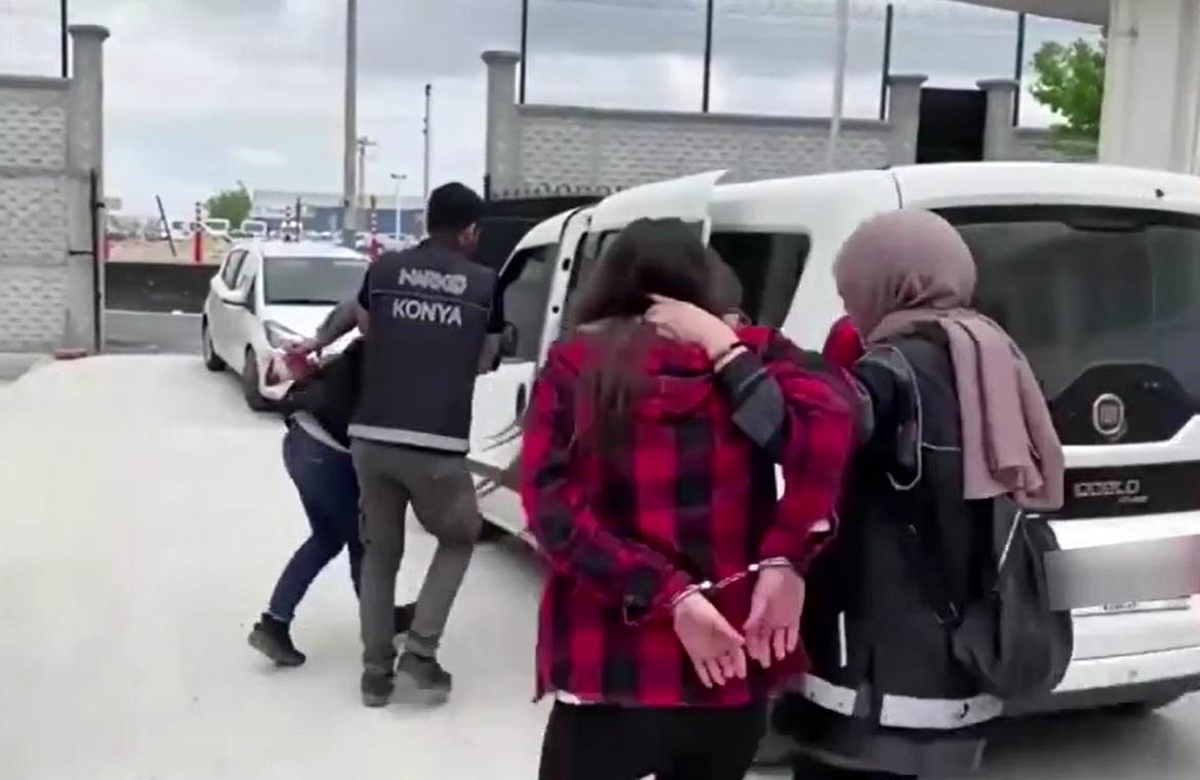 Konya\'da Narkotik ekipleri 19 bin 500 adet uyuşturucu hap ele geçirdi