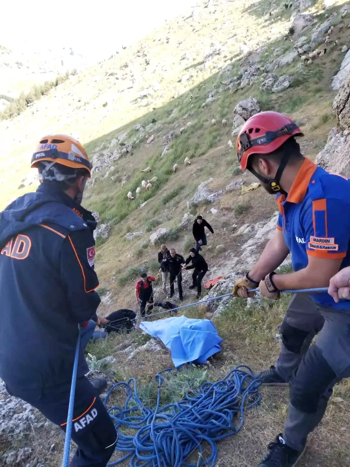 Mardin\'de doğa yürüyüşüne çıkan şahıs yaralı olarak kurtarıldı