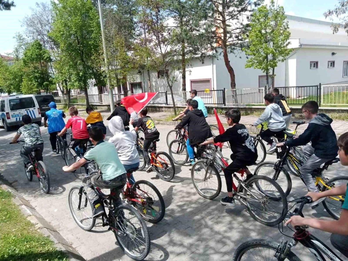 İhsangazi\'de Bisiklet Turu ile 19 Mayıs Kutlamaları