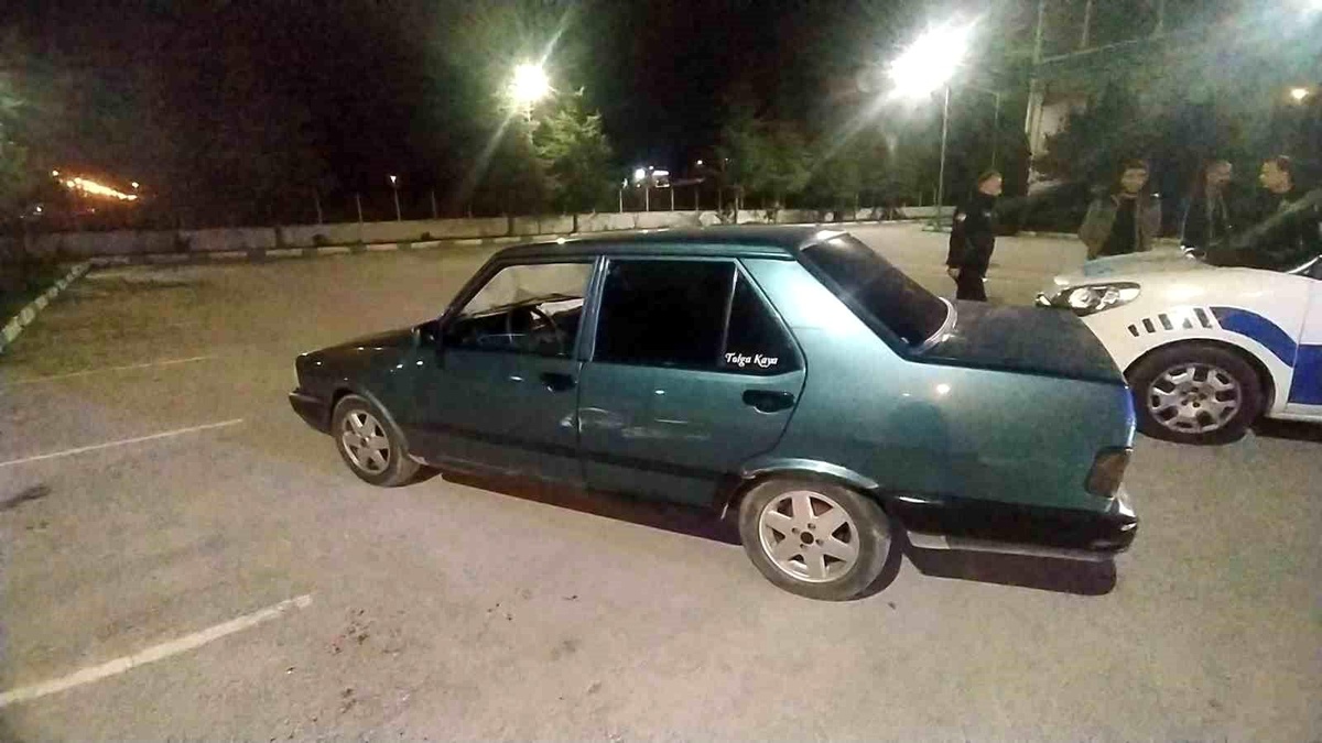 Çorum\'da Polis Otosuna Çarpan Sürücü Yakalandı