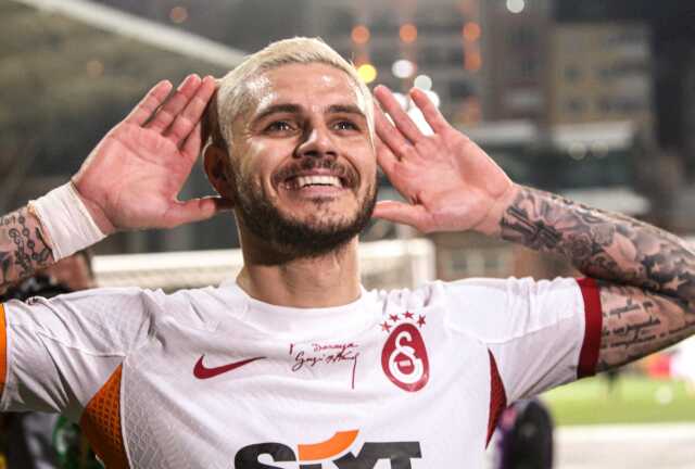Son Dakika: Lider Galatasaray, İstanbulspor'u deplasmanda 2-0'lık skorla mağlup etti Son Dakika: Lider Galatasaray, İstanbulspor'u deplasmanda 2-0'lık skorla mağlup etti