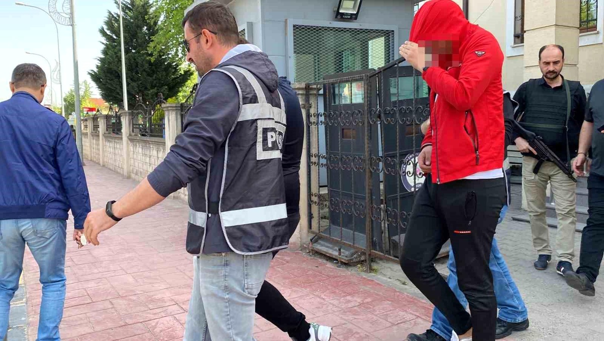 Sakarya\'da İlahiyat Fakültesi öğrencisi cinayeti: Şüpheli adliyeye sevk edildi