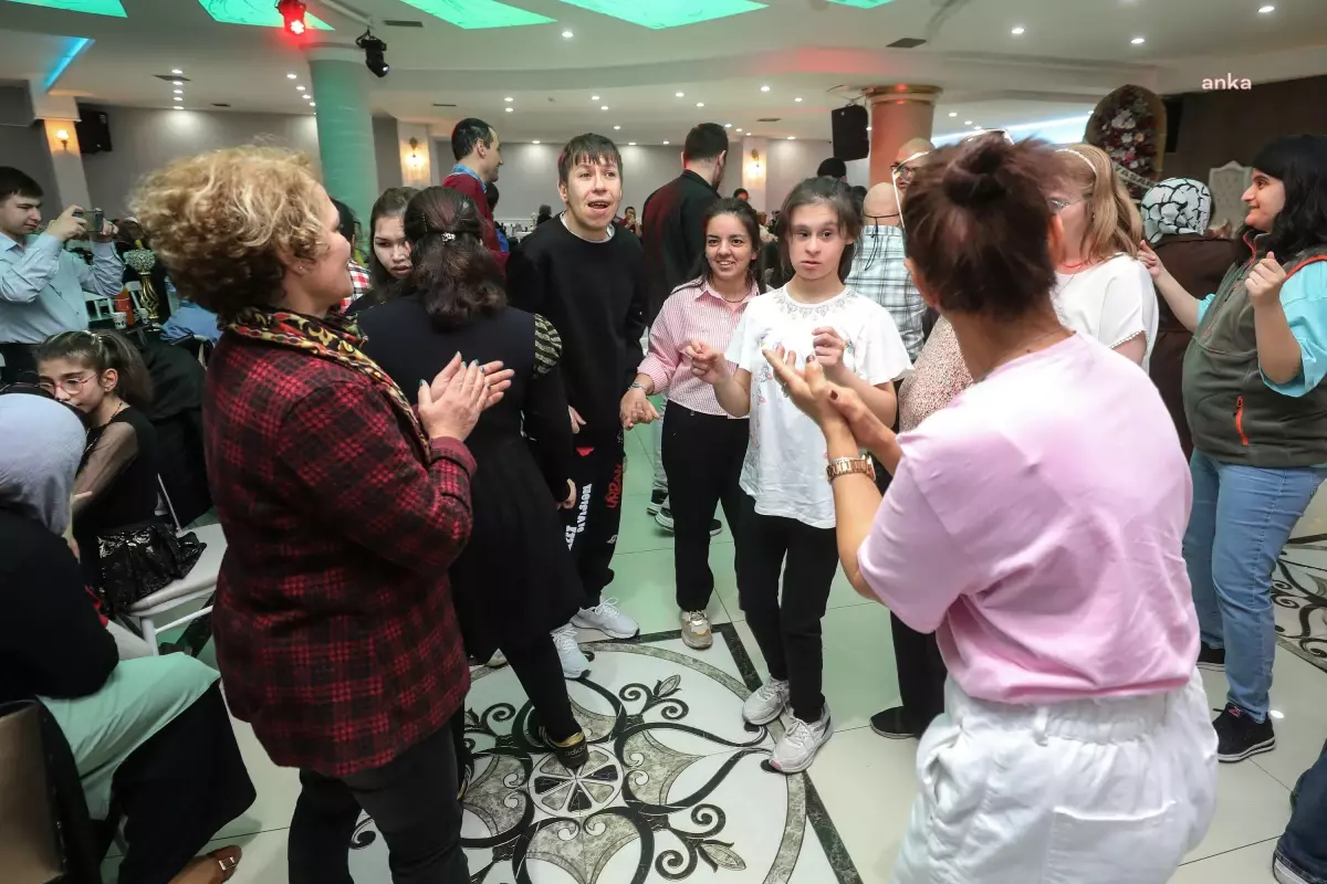 Yenimahalle Belediyesi\'nden Engelliler Haftası\'nda Annelere Özel Kutlama