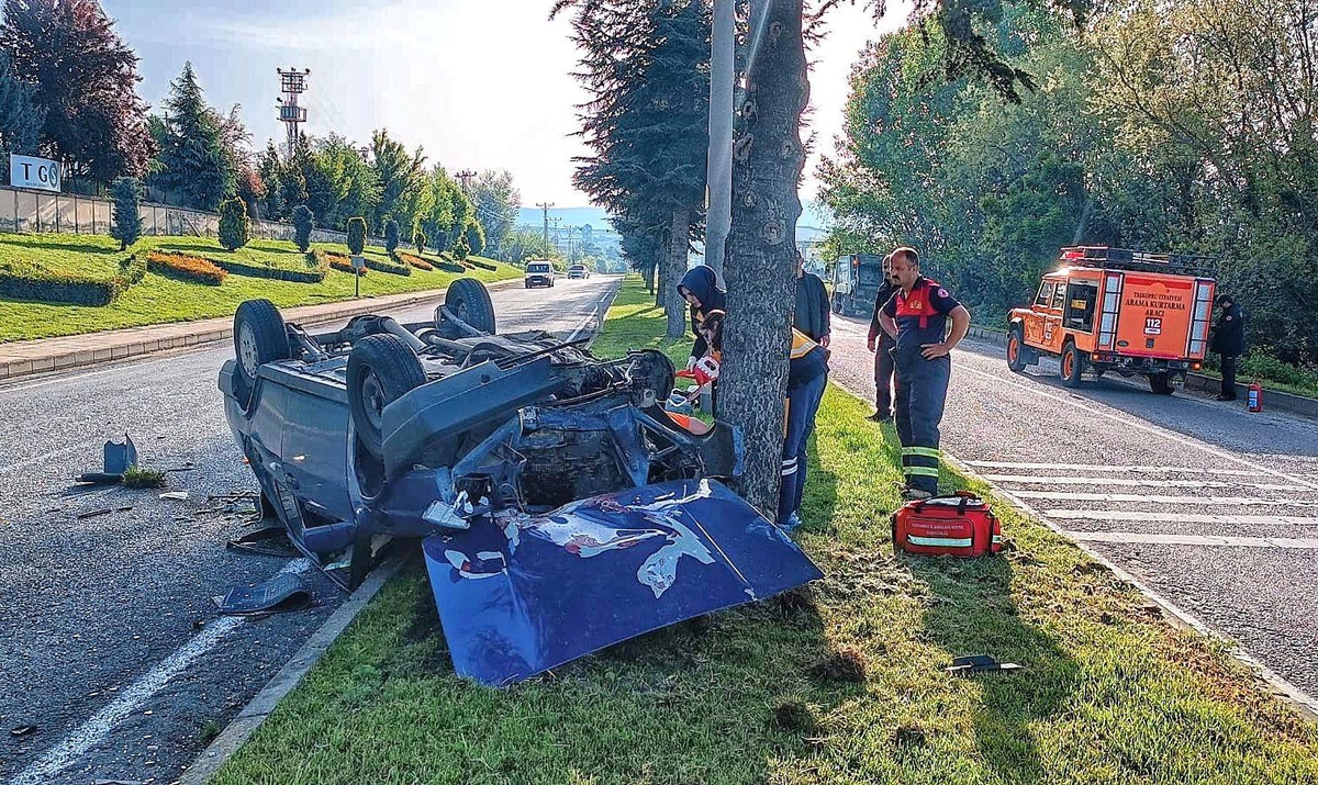 Kastamonu\'da Otomobil Takla Attı: Sürücü Yara Almadan Kurtuldu