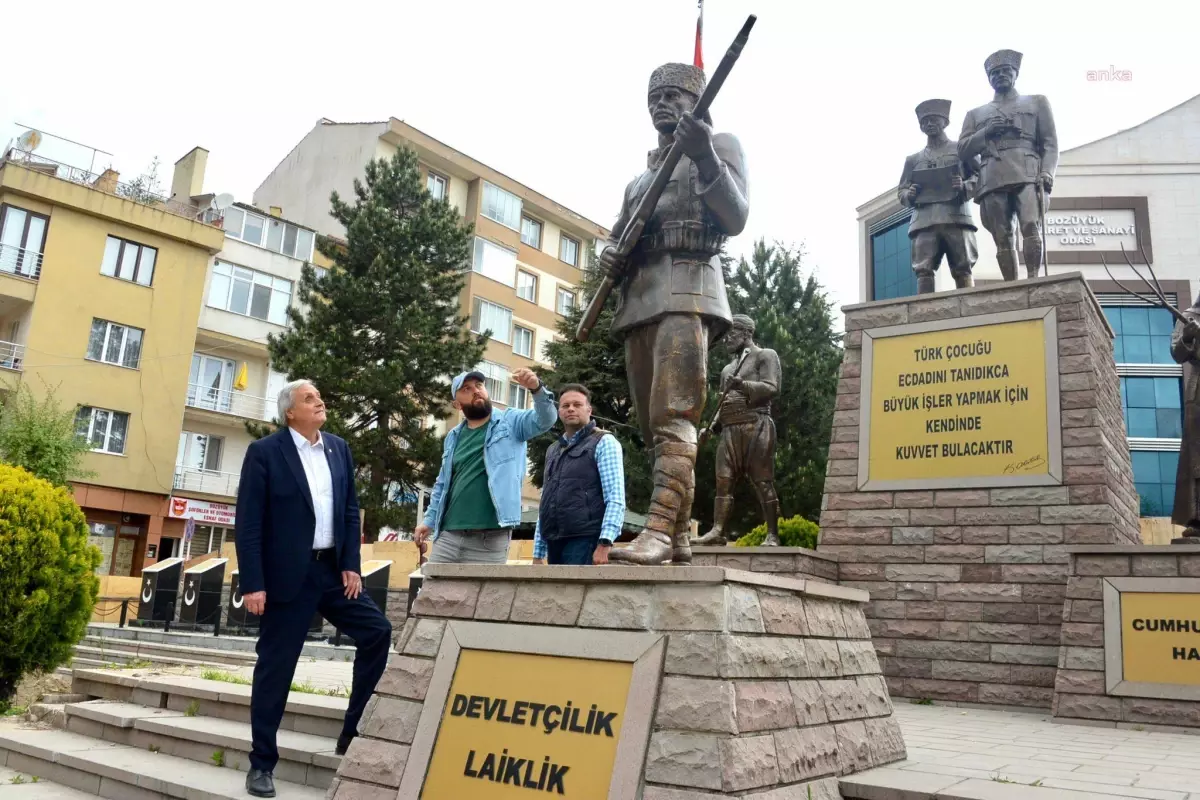 Bozüyük Belediye Başkanı Bakkalcıoğlu, Cumhuriyet Meydanı\'ndaki Çalışmaları Yerinde İnceledi