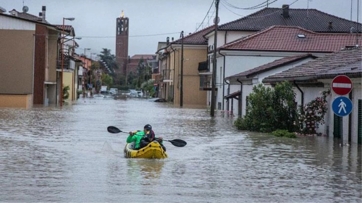 İtalya\'daki korkunç sel felaketinde 8 kişi yaşamını yitirdi