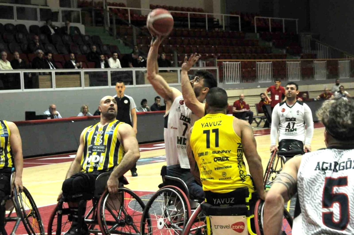 İzmir Büyükşehir Belediyespor play-off final serisini eşitledi