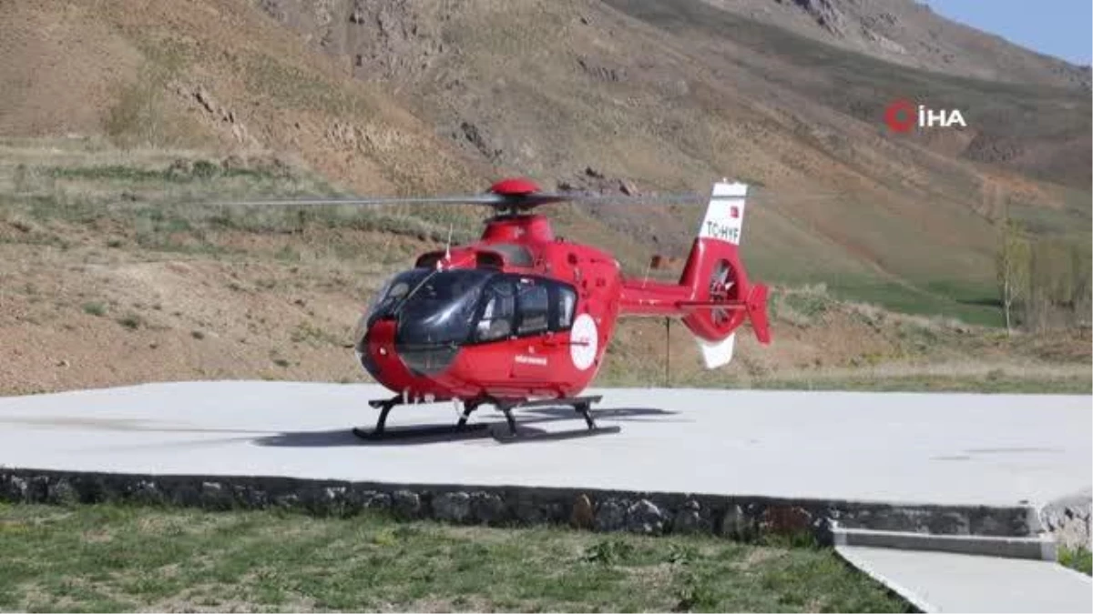 Kalp Krizi Geçiren Vatandaş Ambulans Helikopterle Van\'a Sevk Edildi