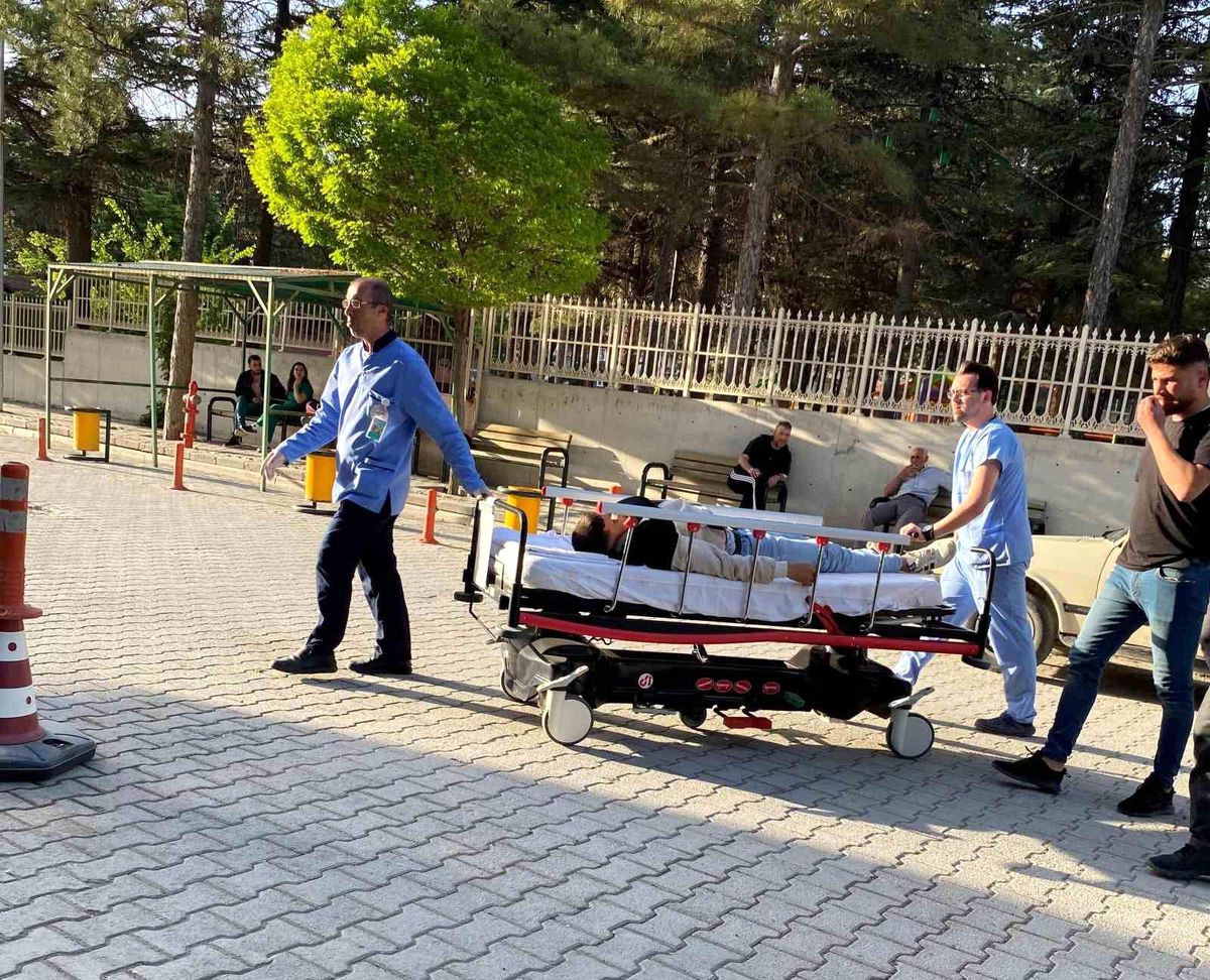Konya\'da trafik kazaları: 3 yaralı