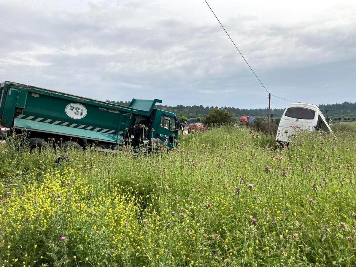 Manisada Zincirleme Trafik Kazası: 12 Yaralı
