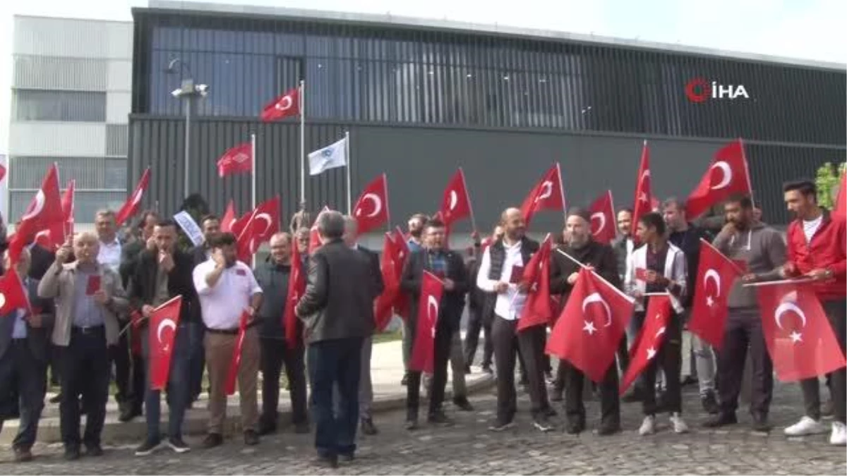 STK temsilcileri, Tekirdağ Büyükşehir Belediye Başkanını istifaya davet etti
