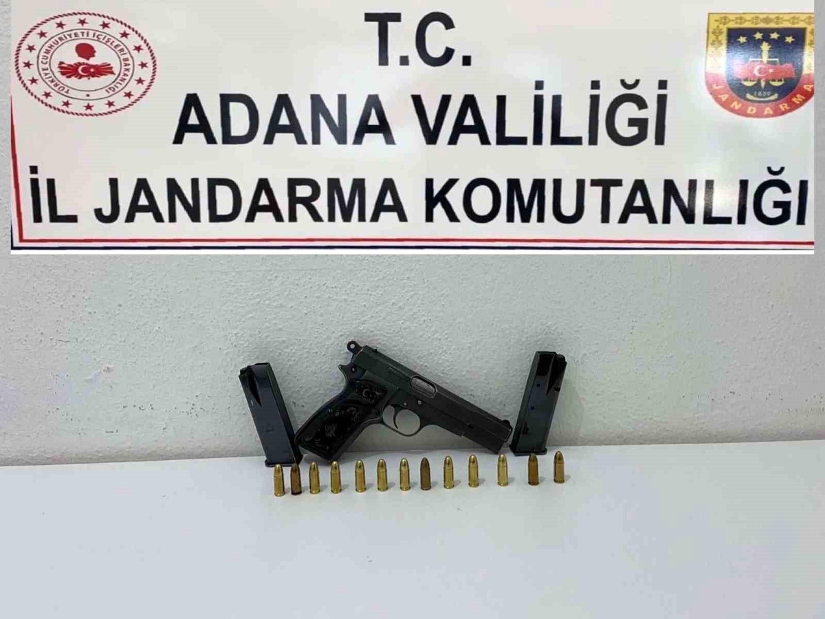 Adana\'da jandarma ekipleri uygulama yaptı, aranan 27 şahıs yakalandı