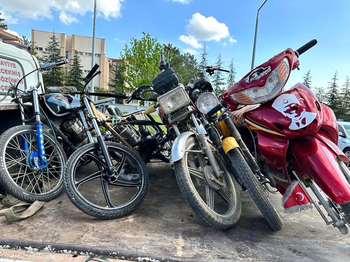 Bolvadin\'de motosiklet sürücülerine yönelik denetim