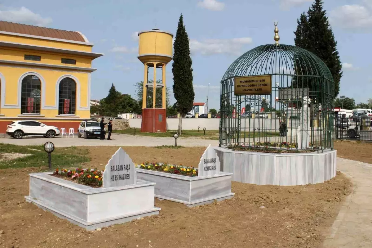 Fatih Sultan Mehmed\'in Hocası Muhammed Bin Kutbüddînİznikî hazretlerinin kabri türbe haline getirildi