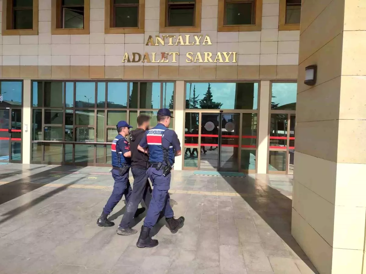 Kendini kamu görevlisi gibi tanıttı, yaşlı vatandaşların kabusu oldu