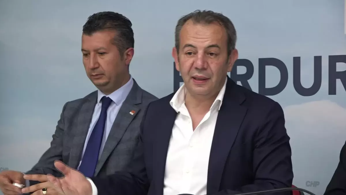 Tanju Özcan: "9 Yaşındaki Kız Çocuğuyla Evlendirilen Bir Afgan\'ın Türkiye\'ye Entegre Olması Mümkün Değil"