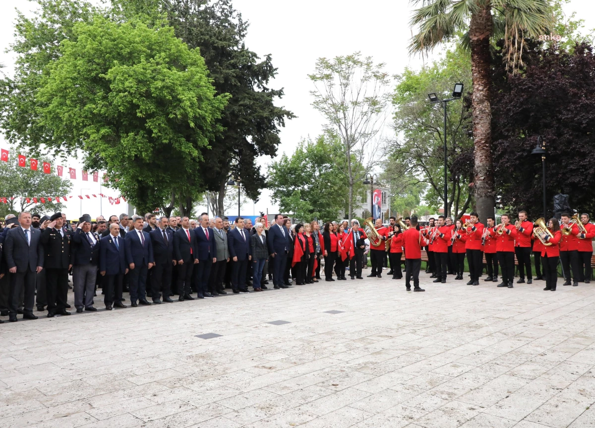 19 Mayıs\'ta Mudanya\'da Coşkulu Kutlama