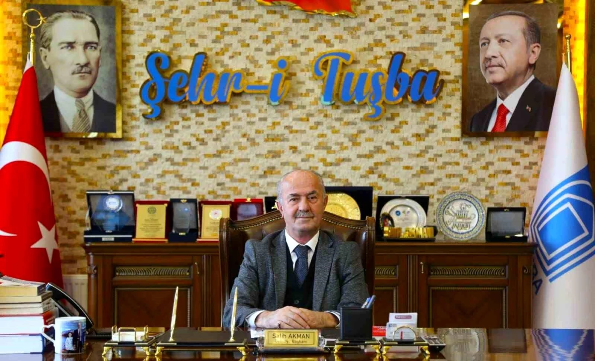Tuşba Belediye Başkanı Salih Akman\'dan 19 Mayıs mesajı
