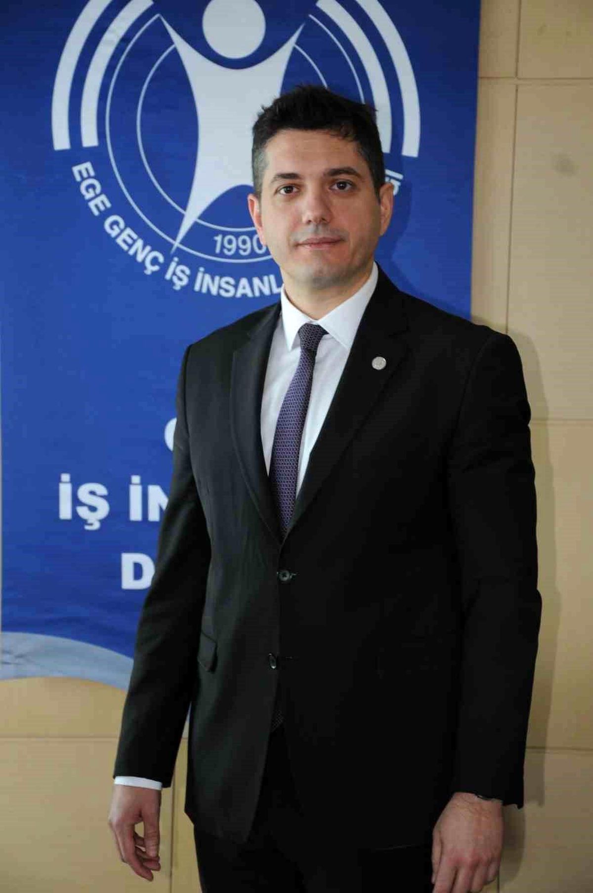 EGİAD Başkanı Yelkenbiçer: "Gençlerimize güveniyoruz"