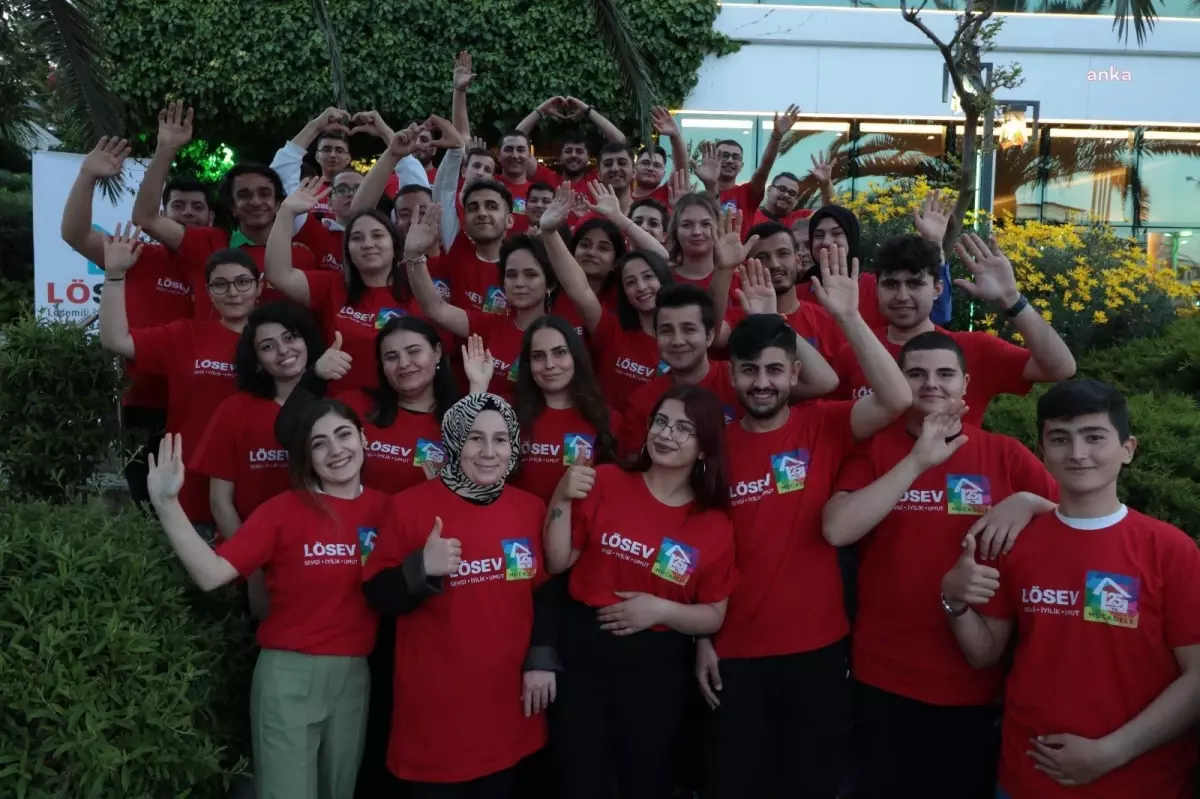 Lösev\'den Lösemili ve İyileşmiş Çocuklarla 19 Mayıs Kutlaması