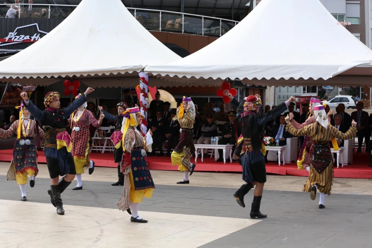 Narlıdere\'de 19 Mayıs Kutlamaları Resmi Törenlerle Başladı