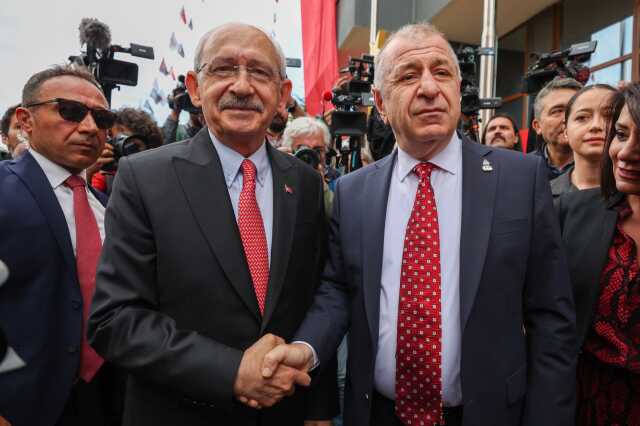 Özdağ, görüşme sonrası 'Bazı sorularımız vardı' dedi, işte Kılıçdaroğlu'na sorduğu 4 soru Özdağ, görüşme sonrası 'Bazı sorularımız vardı' dedi, işte Kılıçdaroğlu'na sorduğu 4 soru