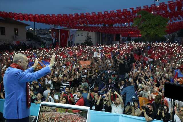 Cumhurbaşkanı Erdoğan'dan 28 Mayıs mesajı: Asıl rakibimiz CHP değil rehavettir