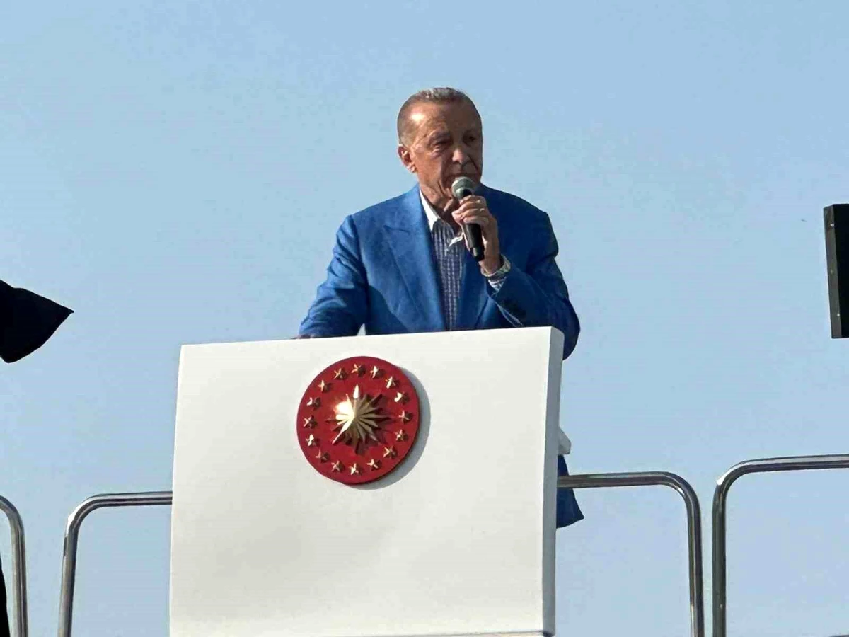 Cumhurbaşkanı Erdoğan: "Deprem bölgesinde bize yüksek oy çıkmasını hazmedemeyenler sularını bile kesmişler çadırların"