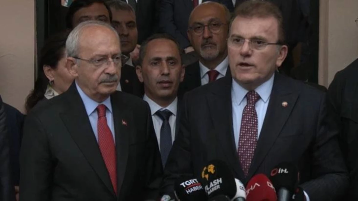 Adalet Partisi Genel Başkanı Vecdet Öz, cumhurbaşkanlığı seçiminin 2. turunda Kemal Kılıçdaroğlu\'nu destekleyeceklerini söyledi