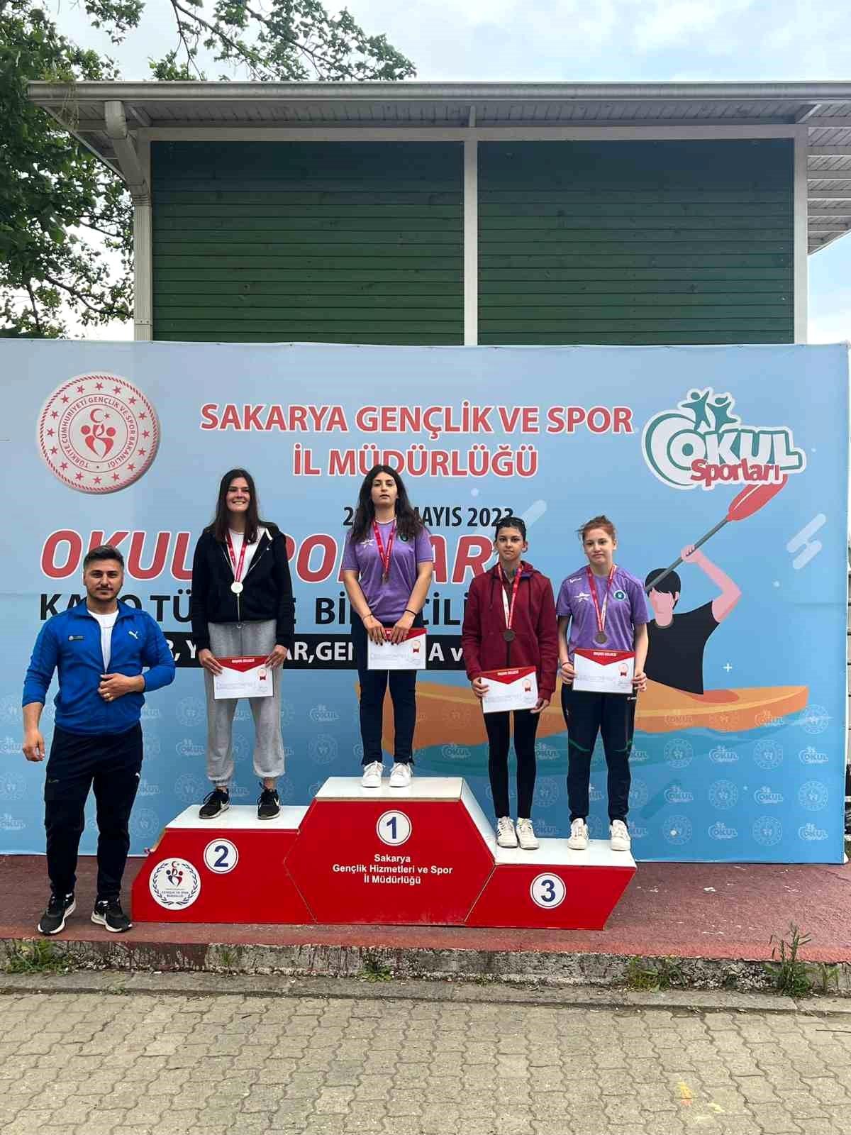 Afyonkarahisarlı sporcu kanoda Türkiye birincisi oldu
