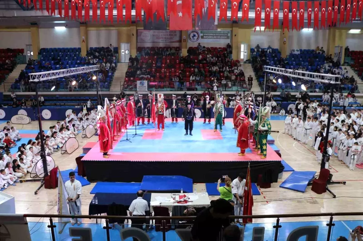 Budokaido Kumite ve Kata Türkiye Şampiyonası başladı