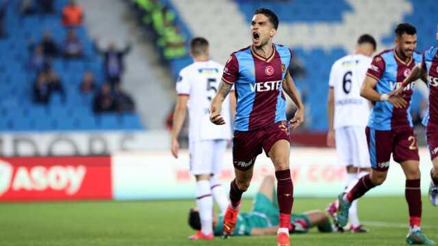 Fırtına sonunda esti! Trabzonspor, İstanbul ekibini sahasında farka boğdu