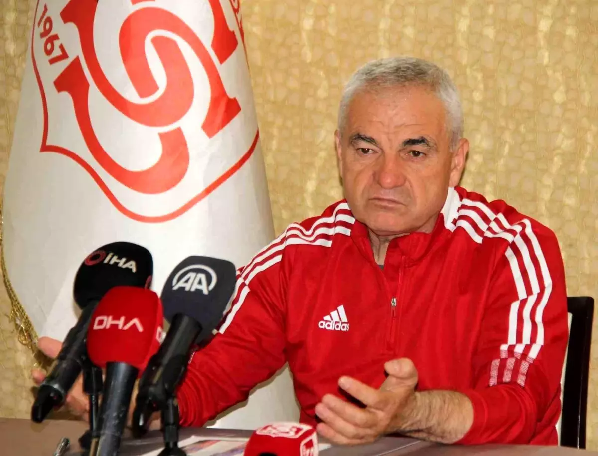 Rıza Çalımbay: "Yarı yolda bırakıp gitmem"